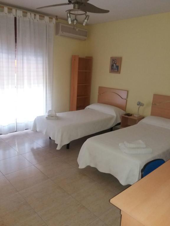 Hostal Jose Luis Brunete Ngoại thất bức ảnh